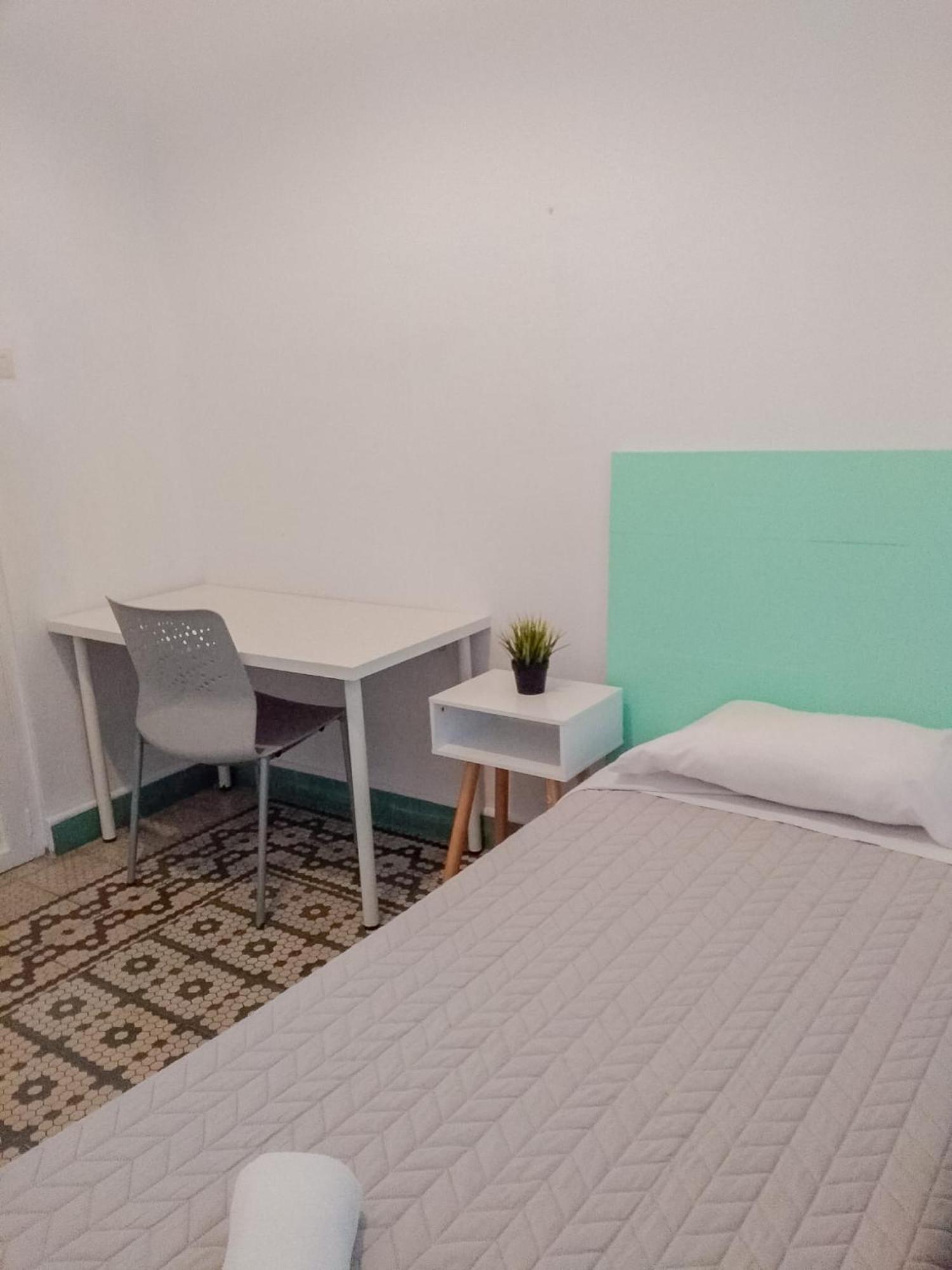 Barbatuke Conde Hostel Malaga Ngoại thất bức ảnh